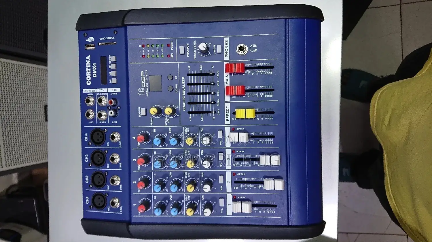 Cortina DMX 4 Channel Mixer.