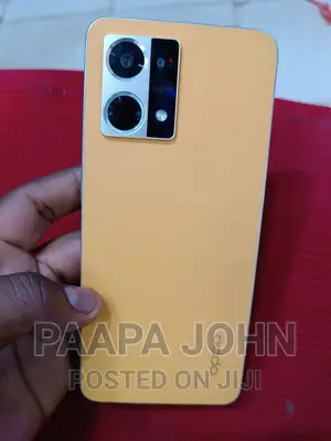 Oppo Reno7 256 GB Yellow