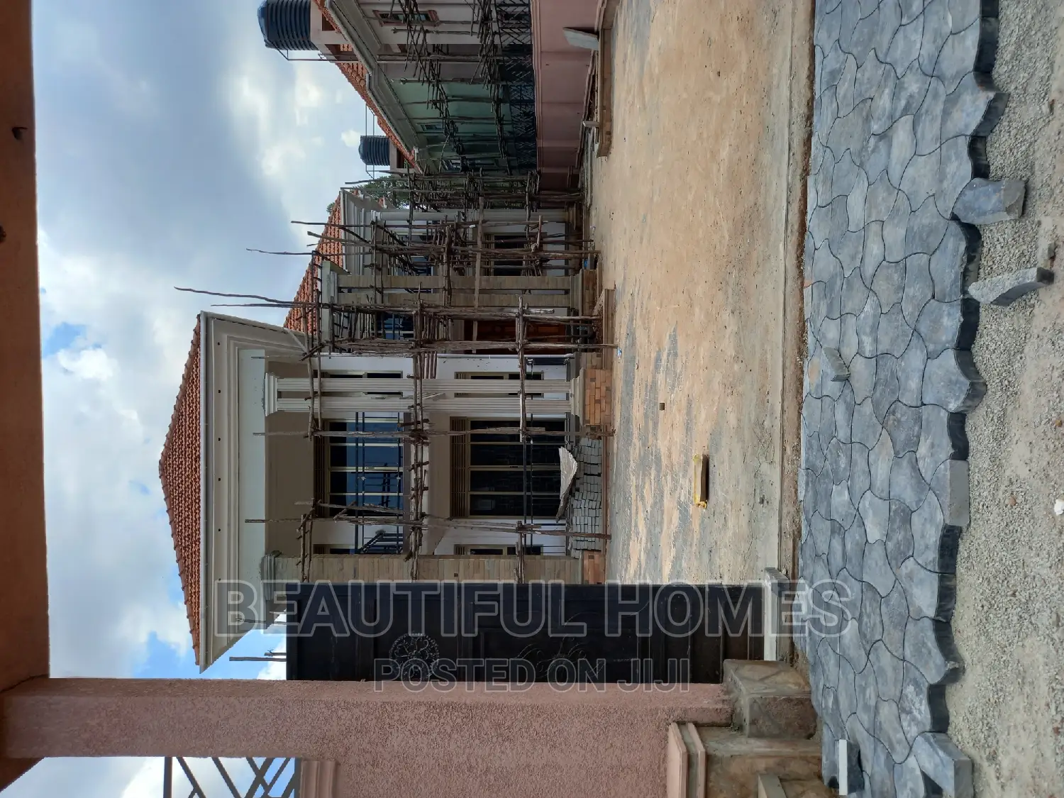 Furnished 6bdrm Duplex in Kyanja Gated Estate, Nakawa for sale