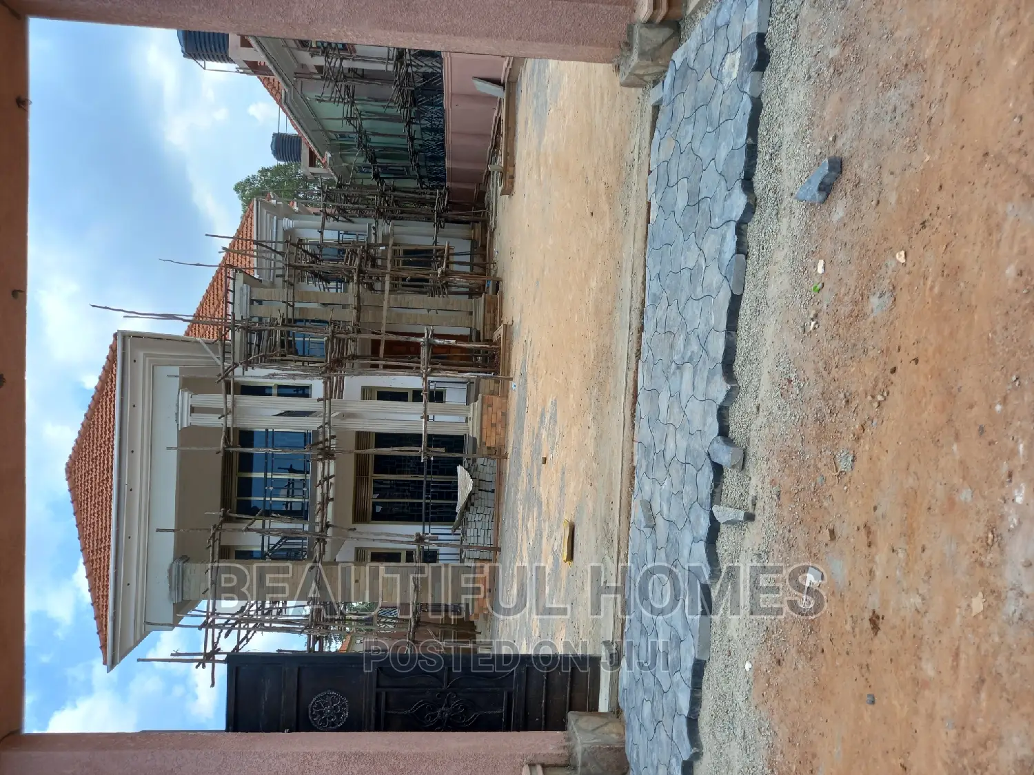Furnished 6bdrm Duplex in Kyanja Gated Estate, Nakawa for sale
