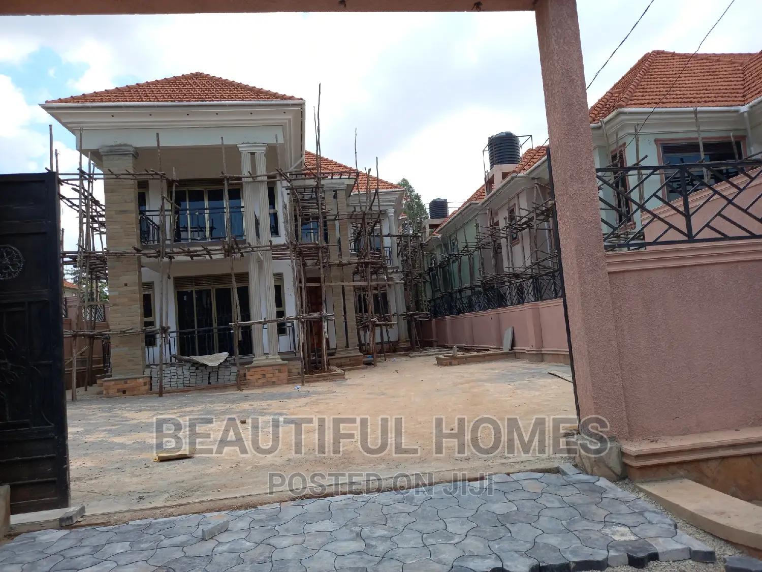 Furnished 6bdrm Duplex in Kyanja Gated Estate, Nakawa for sale