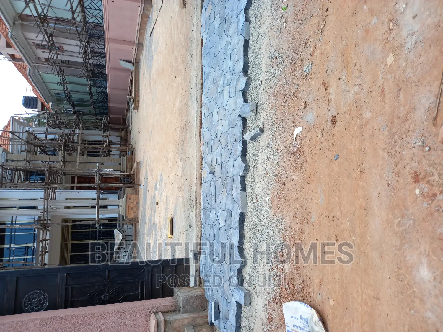 Furnished 6bdrm Duplex in Kyanja Gated Estate, Nakawa for sale