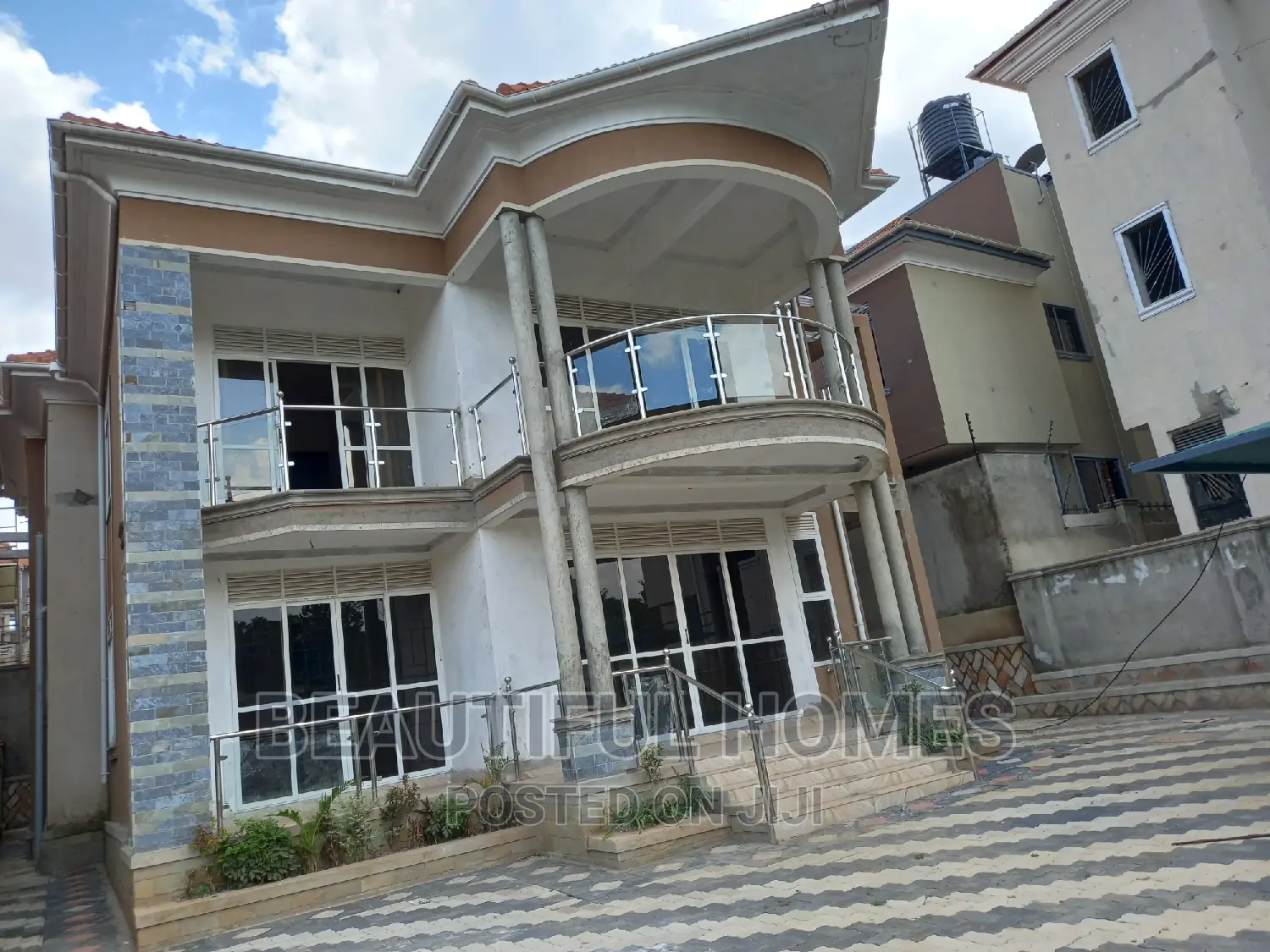 Furnished 5bdrm Mansion in Kyanja Posh, Nakawa for sale
