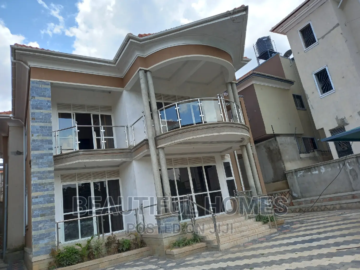 Furnished 5bdrm Mansion in Kyanja Posh, Nakawa for sale