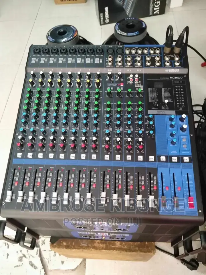 Yamaha MG16-XU Digital Effects 16channels USB Mixing Console