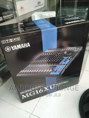 Yamaha MG16-XU Digital Effects 16channels USB Mixing Console