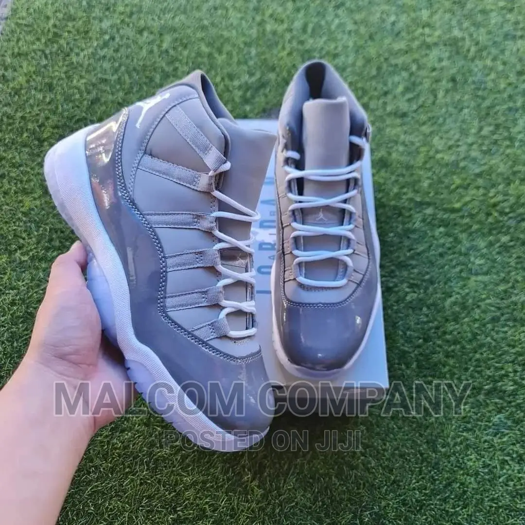 Jordan 11 Men Sneaker