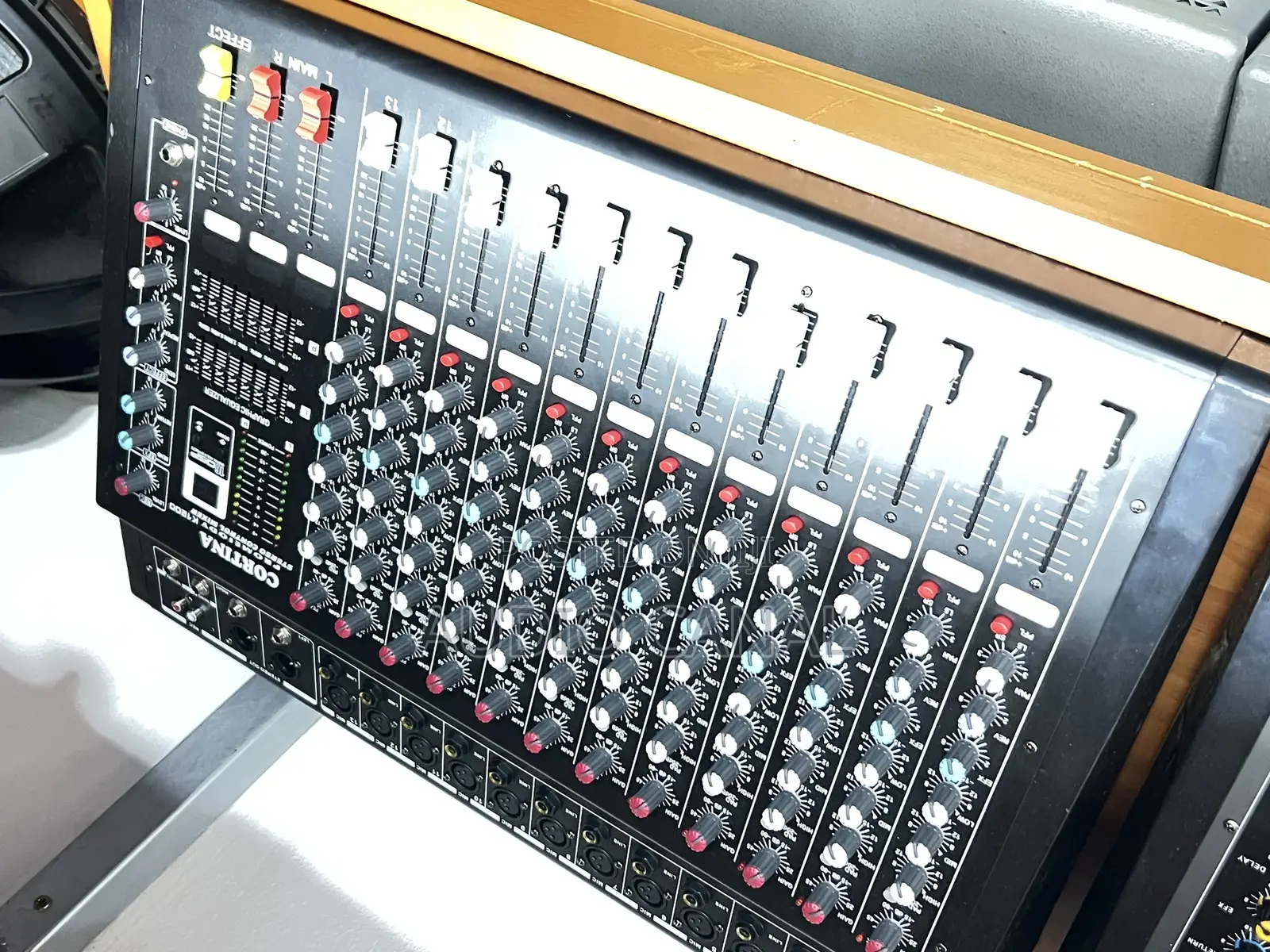 Amp Mixer 12 Channels