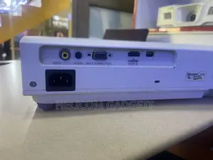 SONY VPL Dx 100 HD Projector