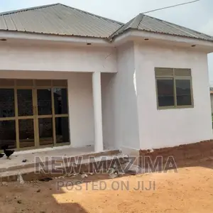 2bdrm House in Salaama Munyonyo, Central Division for sale