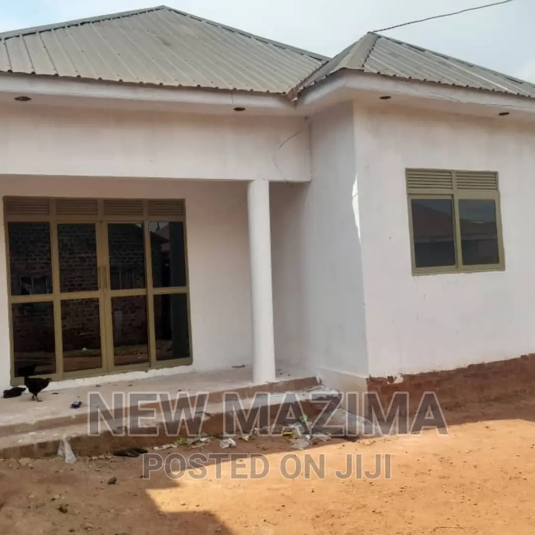 2bdrm House in Salaama Munyonyo, Central Division for sale