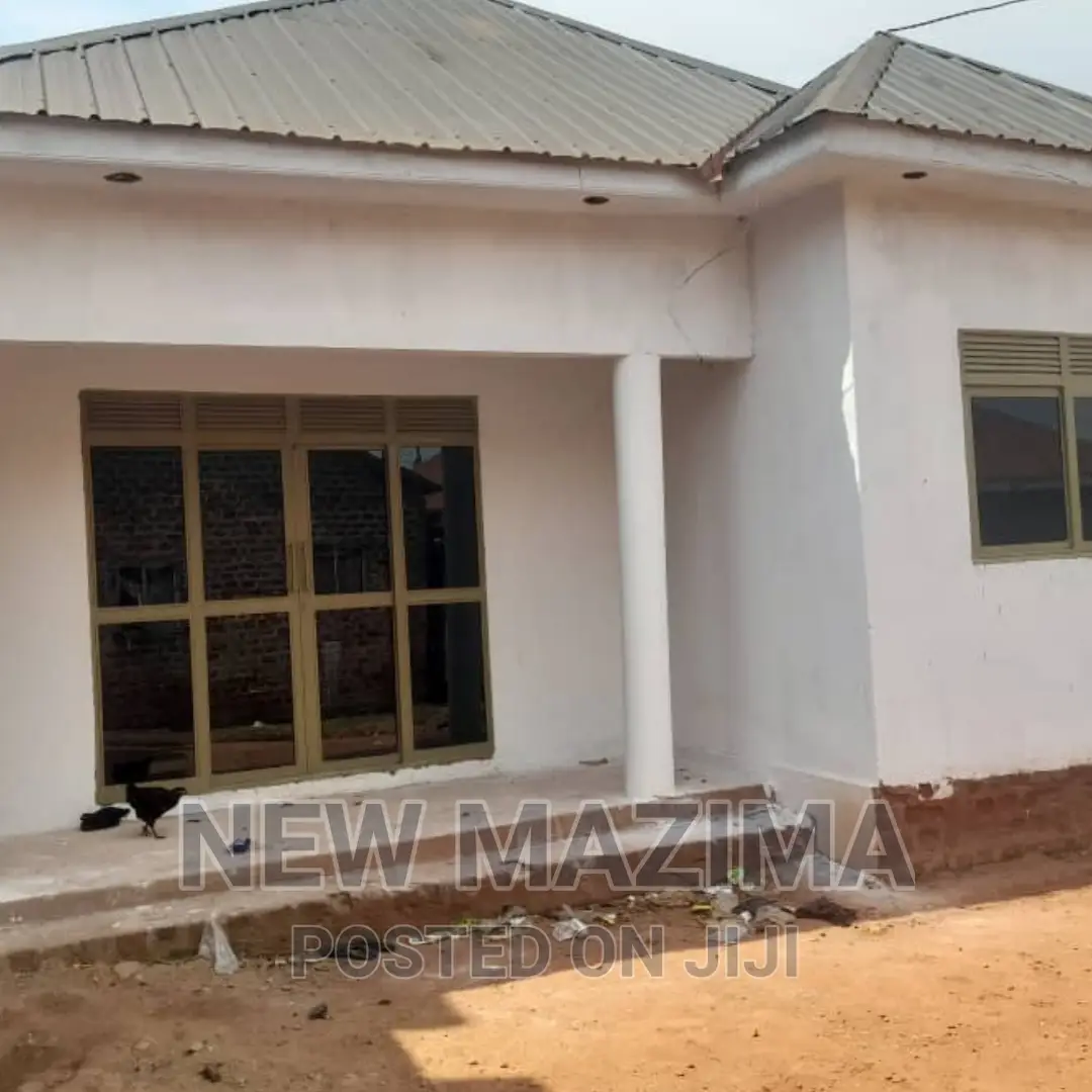 2bdrm House in Salaama Munyonyo, Central Division for sale