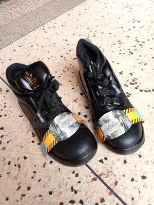 Safely Shoes 42 Size