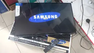 32 Samsung Digital Flat Screen Flameless