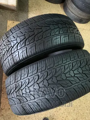 285/45r22 Used Good Condition for Land Cruiser