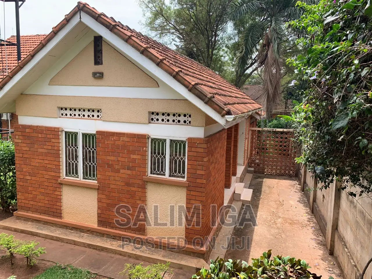 4bdrm Bungalow in Kololo Property, Central Division for rent