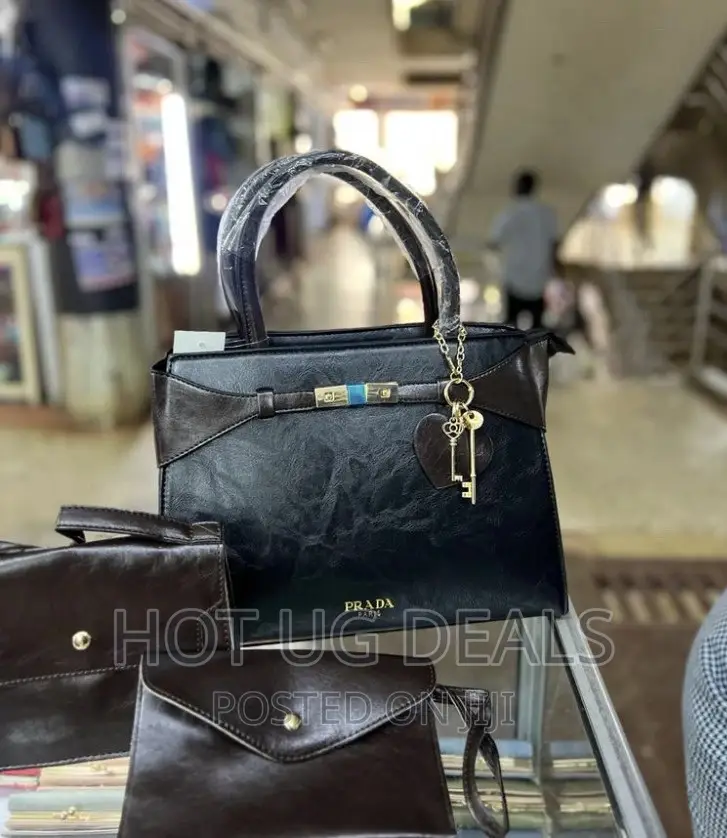 Ladies Handbag Tote Bags and Wallet Set of 3pcs- Black