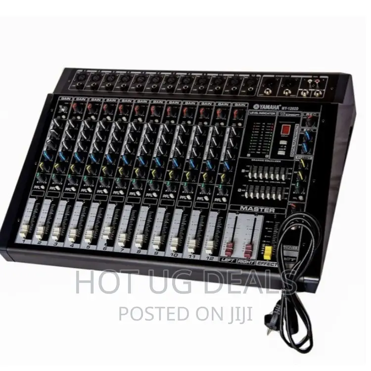Yamaha 12-Channel Amplified Mixer - Black