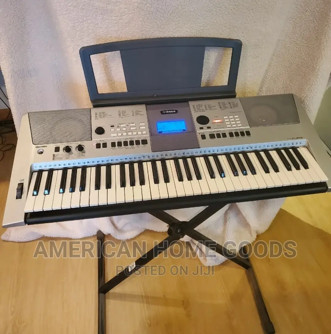 Yamaha PSR 413 Professional Keyboard 61 Keys