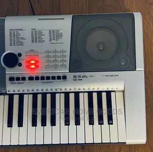 Yamaha PSR -E403 Keyboard 61 Keys With AC Adapter