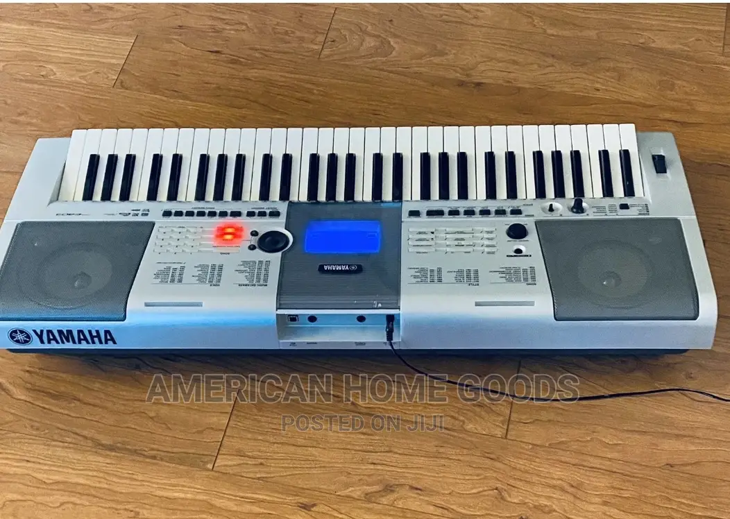 Yamaha PSR -E403 Keyboard 61 Keys With AC Adapter