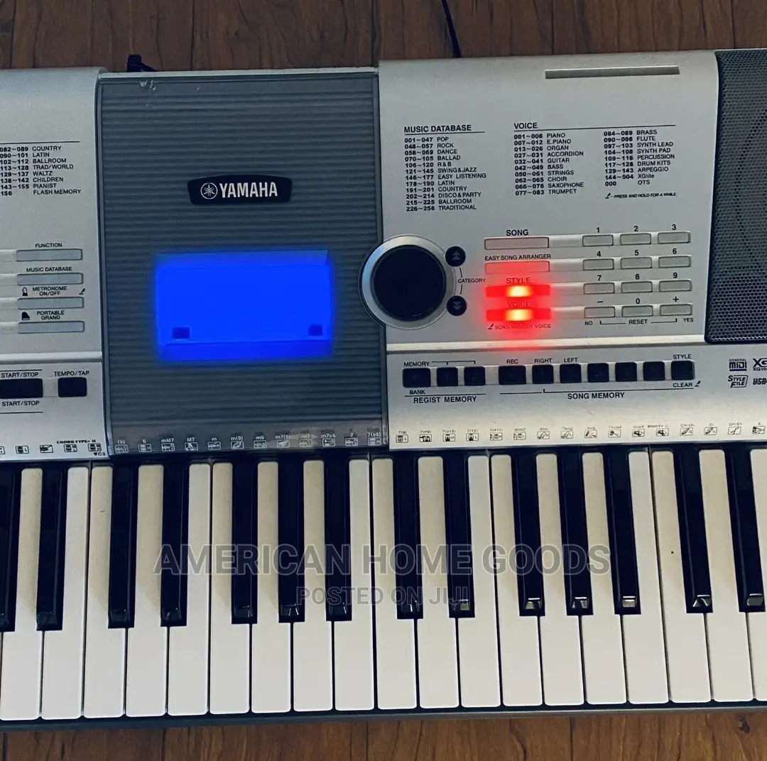 Yamaha PSR -E403 Keyboard 61 Keys With AC Adapter