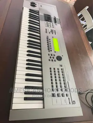 The Motif6 Yamaha Production Synthesizer Prof'nal Keyboard
