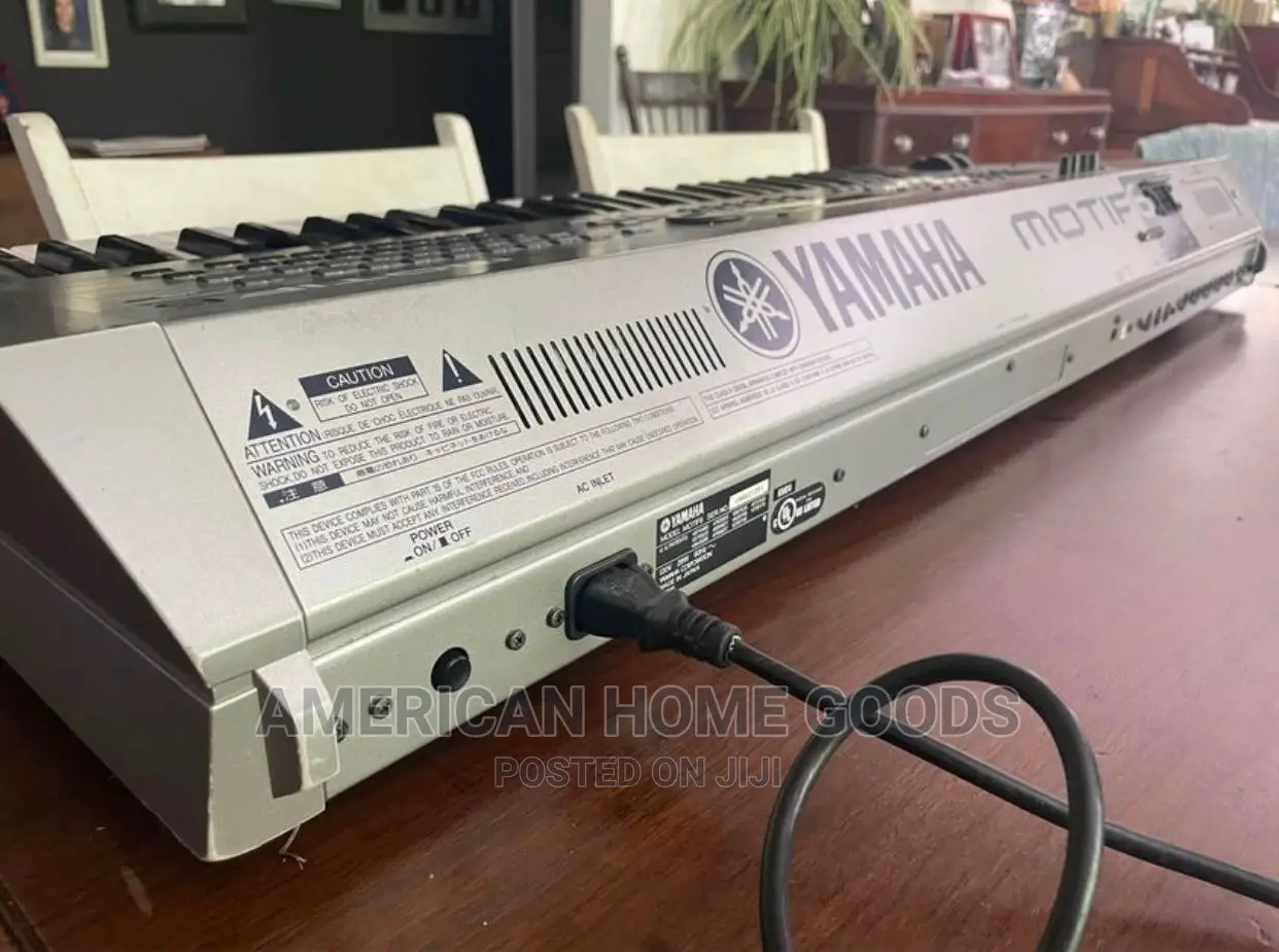 The Motif6 Yamaha Production Synthesizer Prof'nal Keyboard