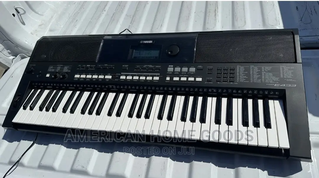 Yamaha PSR-E443 PORTATONE Keyboard, 61 Keys, USB