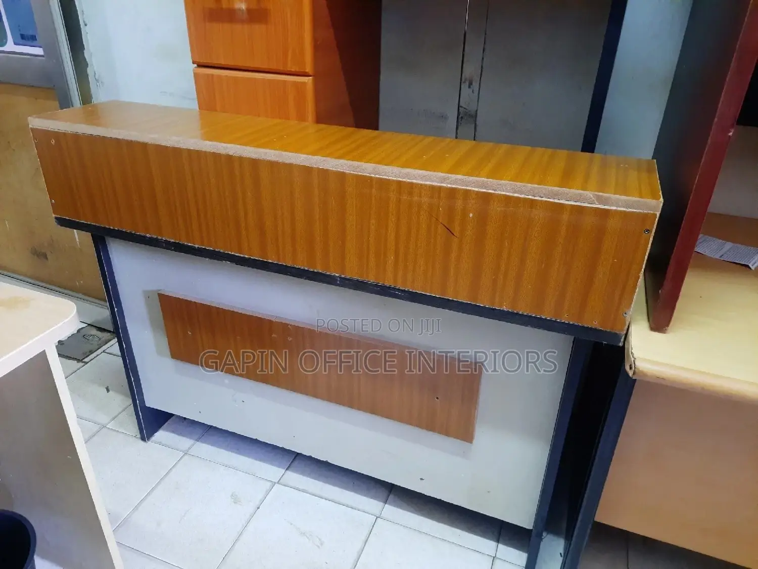 Simple Reception Table