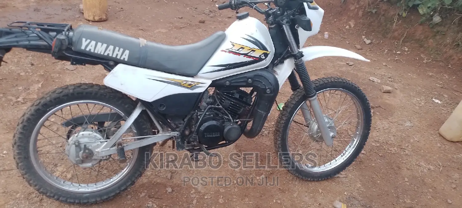 Yamaha DT 175 2017 Silver