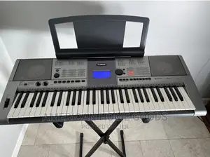 Original Yamaha YPT-400 Electric Keyboard, 61 Keys, USB
