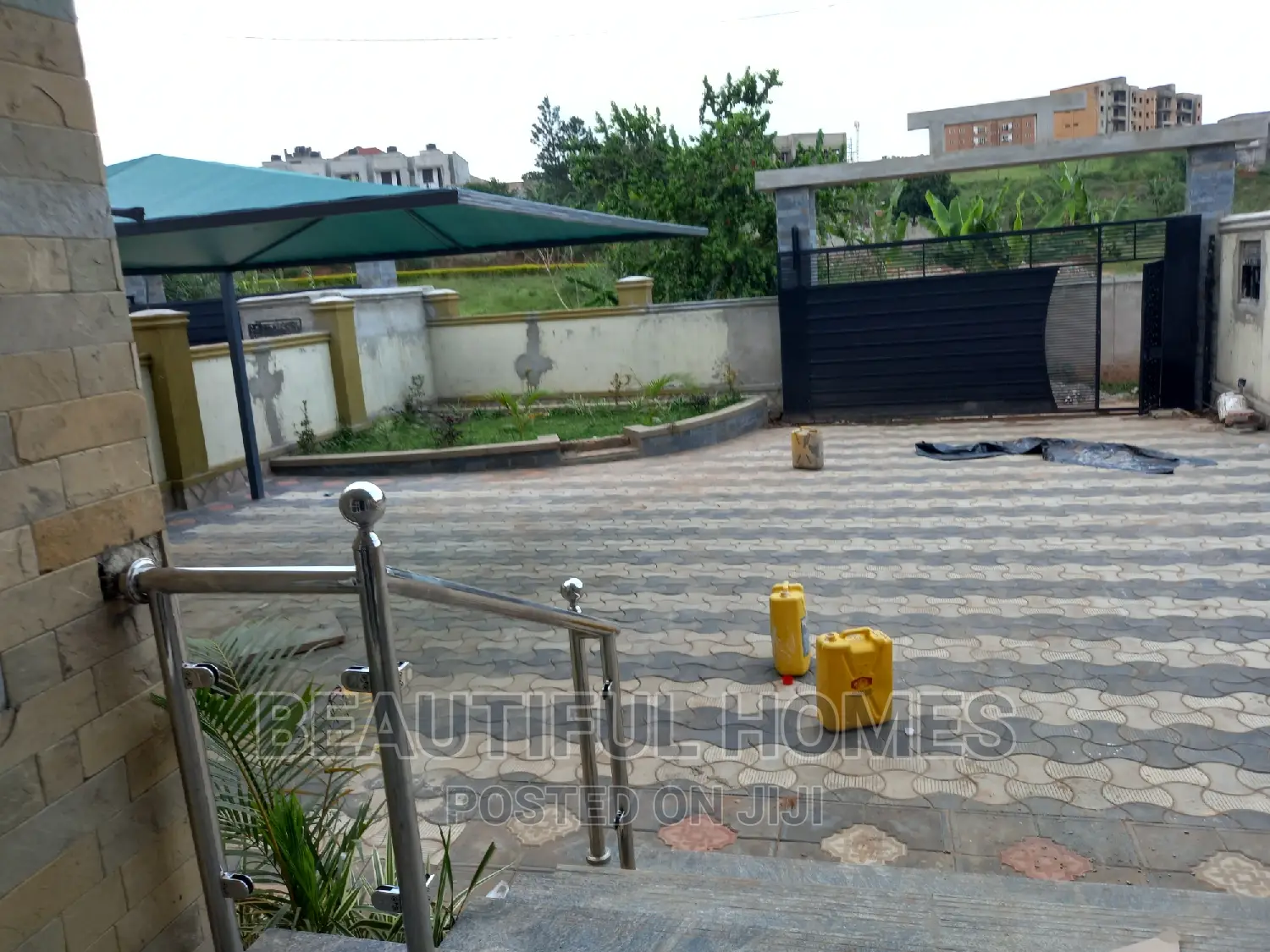 Furnished 6bdrm Mansion in Kyanja Rich, Nakawa for sale
