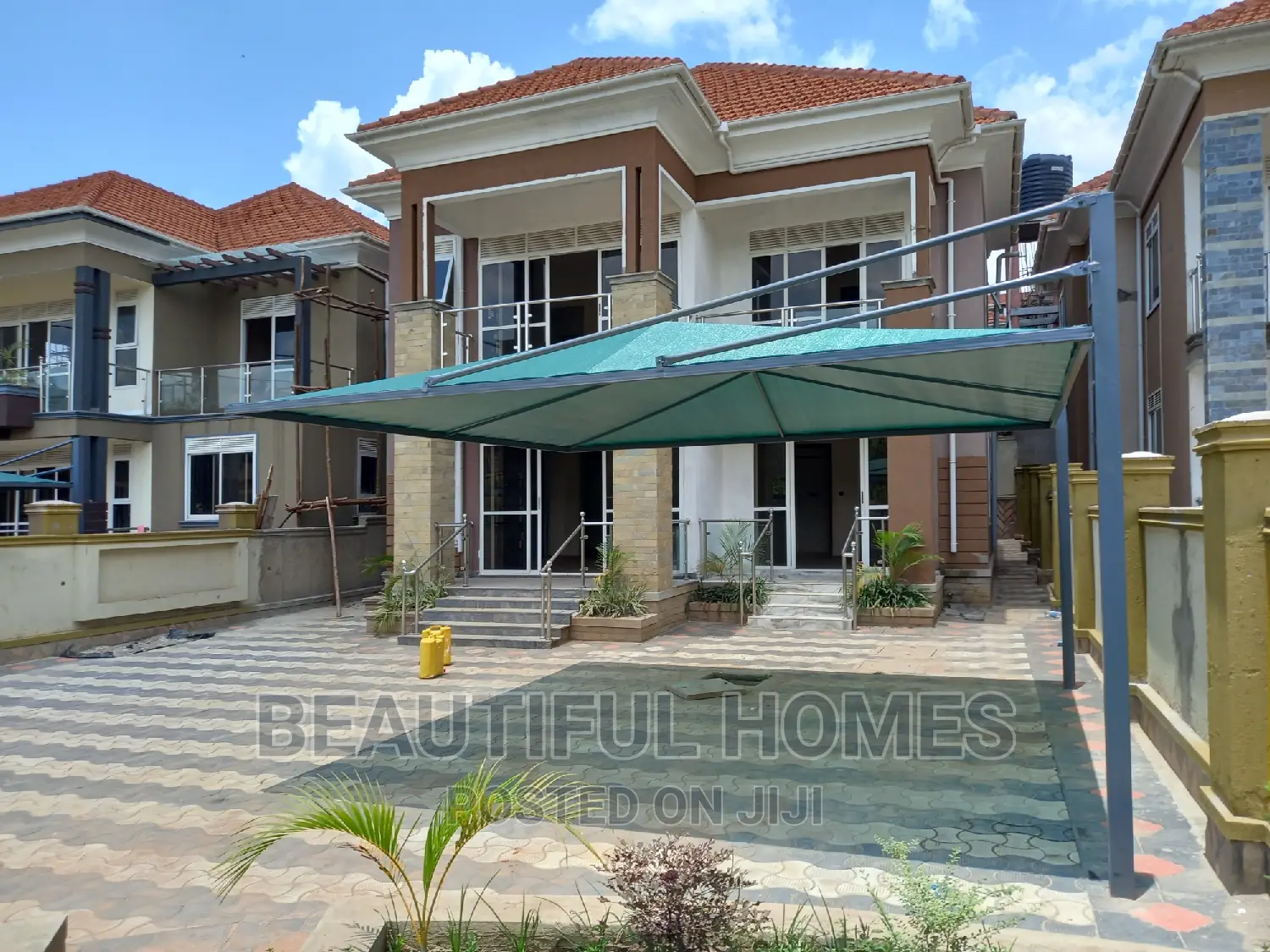 Furnished 6bdrm Maisonette in Kyanja Gated Estate, Nakawa for sale