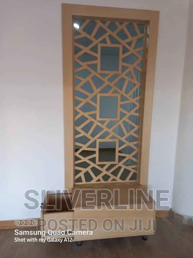 Wall Dividers/Partitions