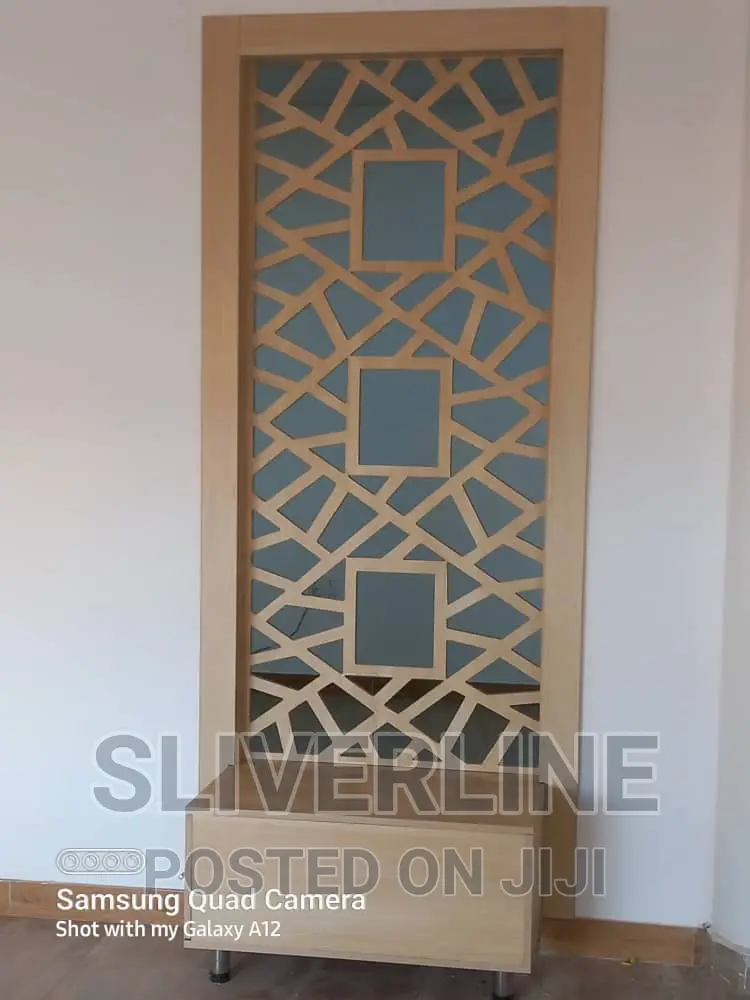 Wall Dividers/Partitions