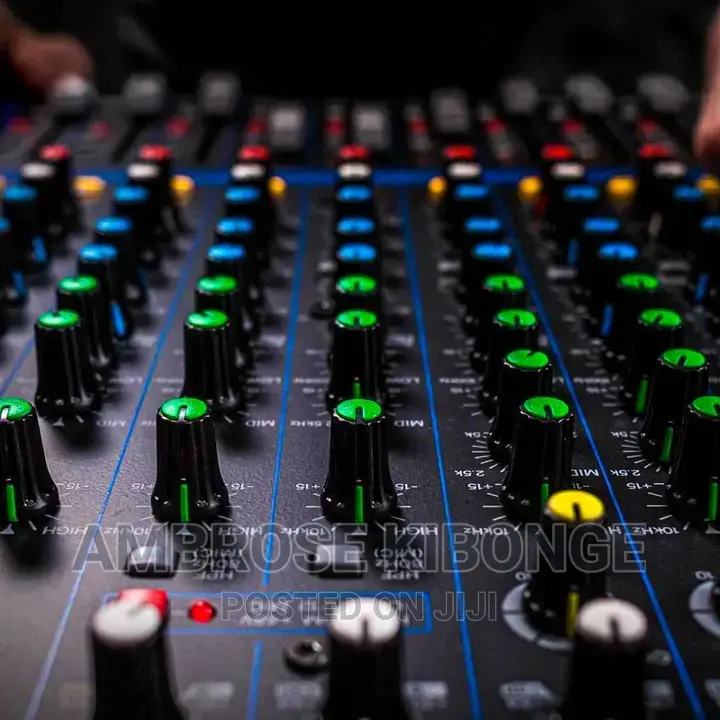 Excellent Quality YAMAHA MG12-XU Bluetooth USB Sound Mixer.