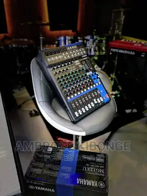 Excellent Quality YAMAHA MG12-XU Bluetooth USB Sound Mixer.
