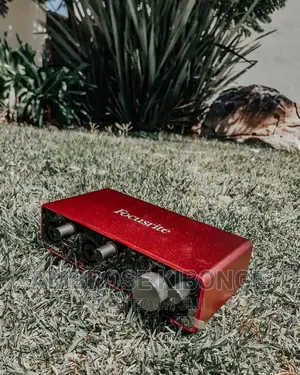 2i2 Scarlett 3rd Gen FOCUSRITE Audio Interface Full Package.