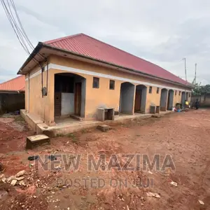 7bdrm House in Kawempe Kawanda, Central Division for sale