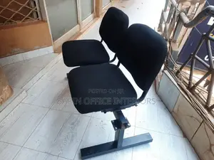 Visitor's Office Chair