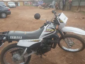 Yamaha FZ 2018 White