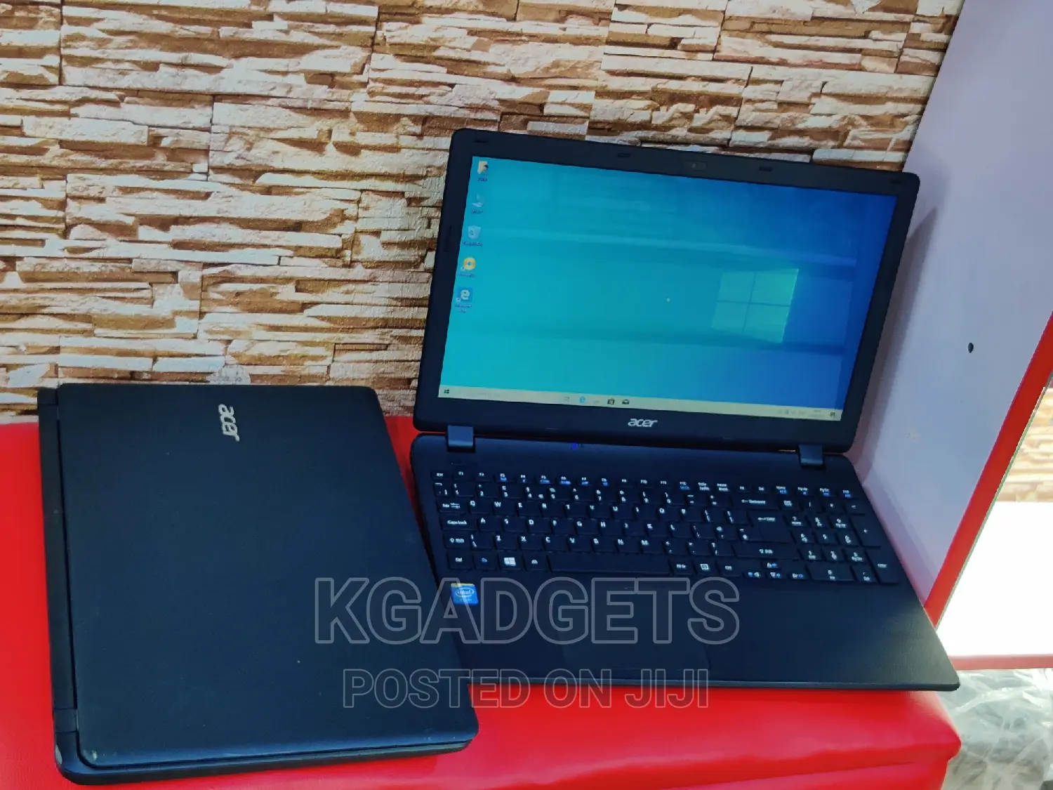 Laptop Acer Aspire R3-131t 4GB Intel Core 2 Duo HDD 500GB
