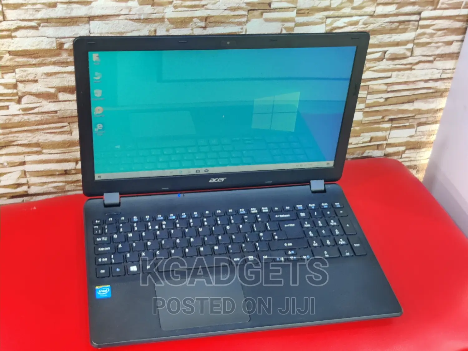 Laptop Acer Aspire R3-131t 4GB Intel Core 2 Duo HDD 500GB