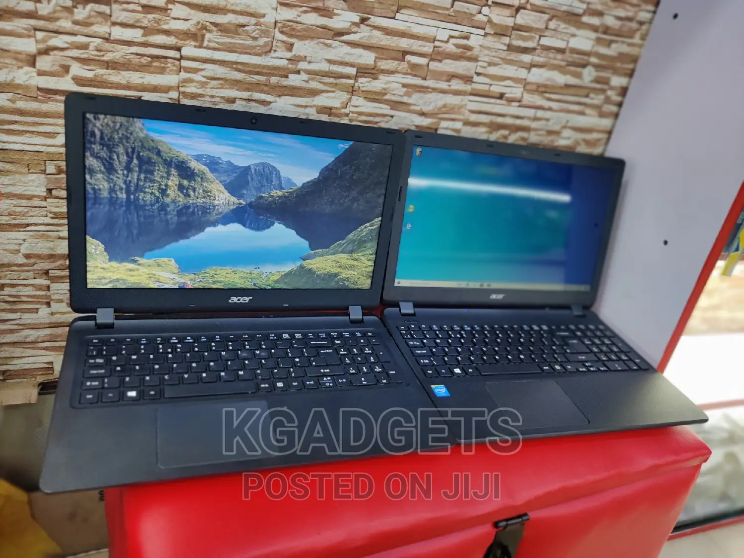 Laptop Acer Aspire R3-131t 4GB Intel Core 2 Duo HDD 500GB