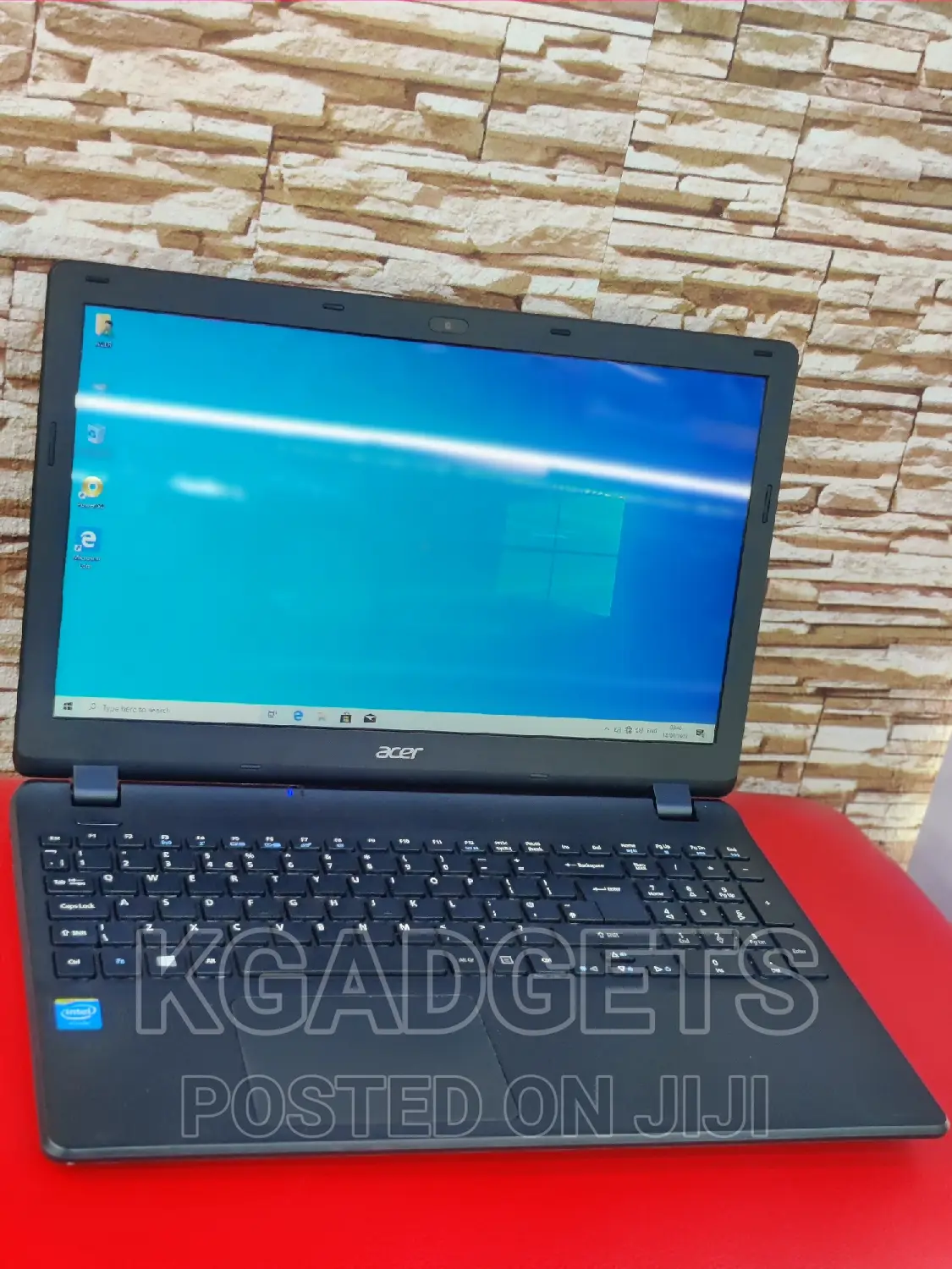 Laptop Acer Aspire R3-131t 4GB Intel Core 2 Duo HDD 500GB