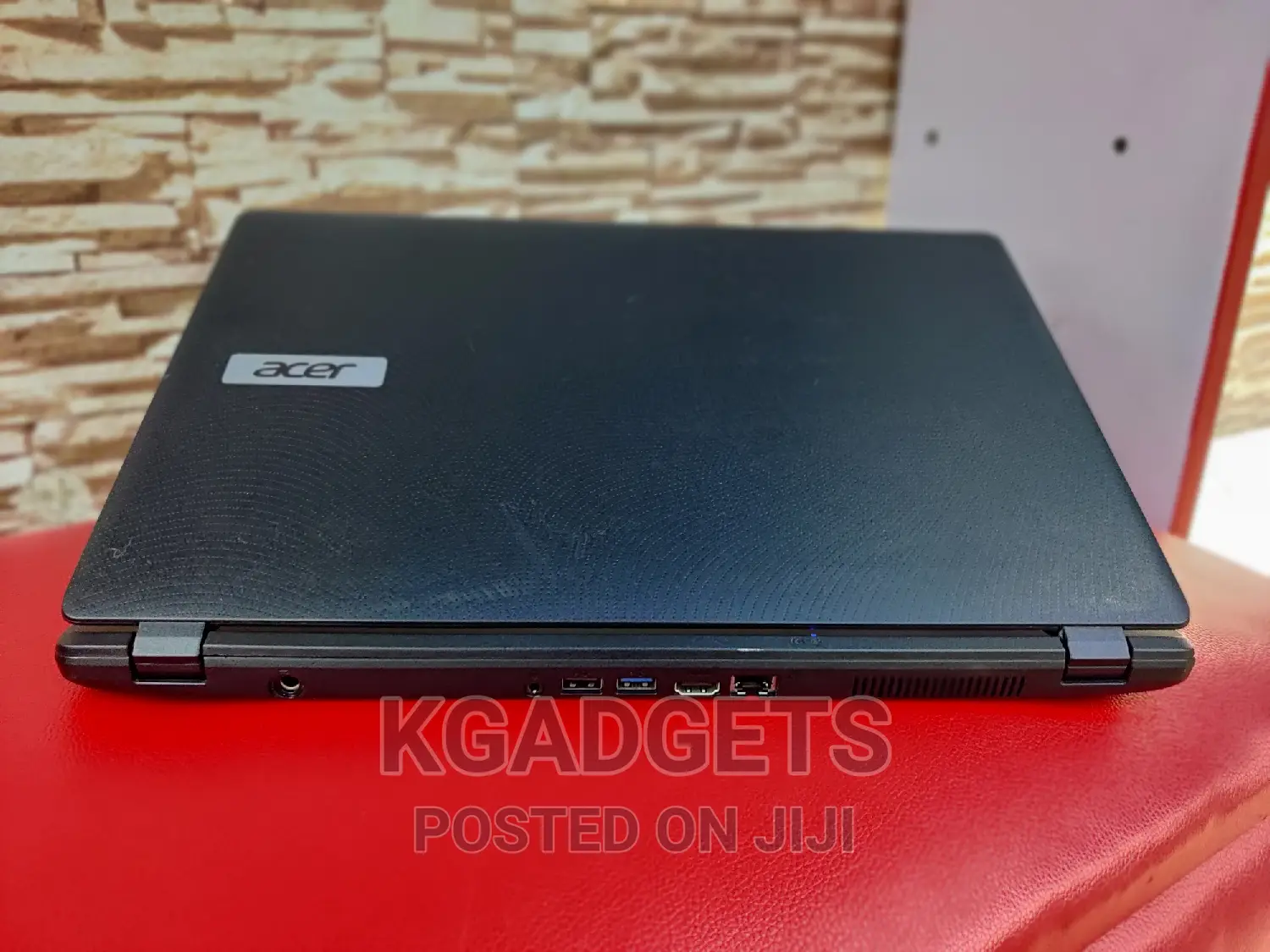 Laptop Acer Aspire R3-131t 4GB Intel Core 2 Duo HDD 500GB