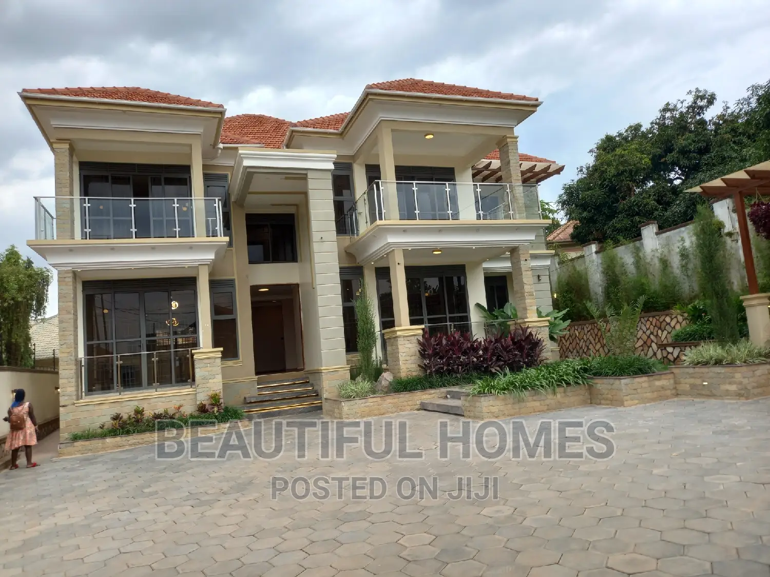 Furnished 6bdrm Mansion in Kyanja, Nakawa for sale