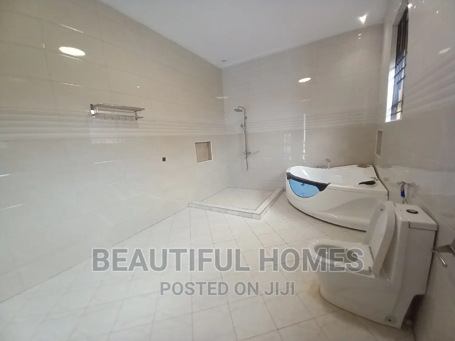 Furnished 6bdrm Mansion in Kyanja, Nakawa for sale