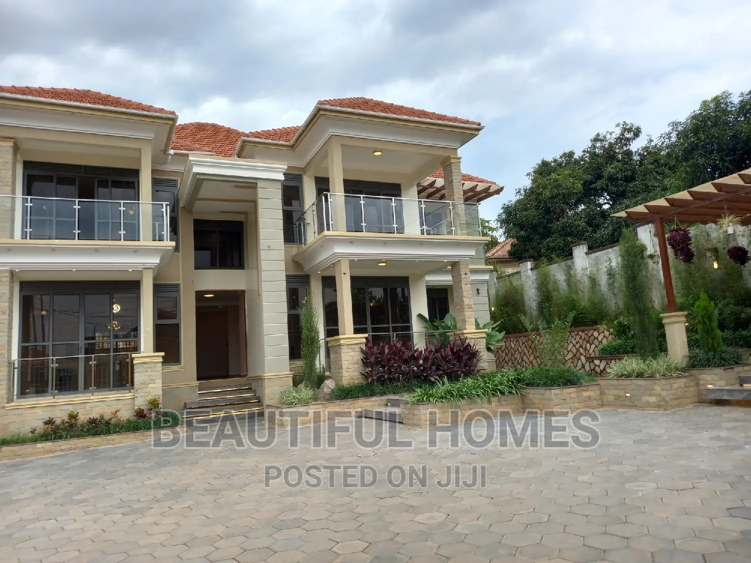 Furnished 6bdrm Mansion in Kyanja, Nakawa for sale